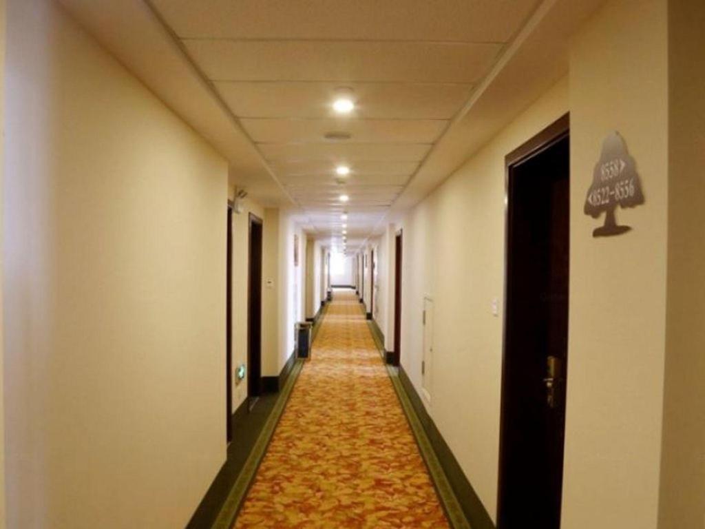Greentree Inn Suzhou Industrial Zone Yangcheng Lake Weiting Mong Kok Express Hotel Bagian luar foto
