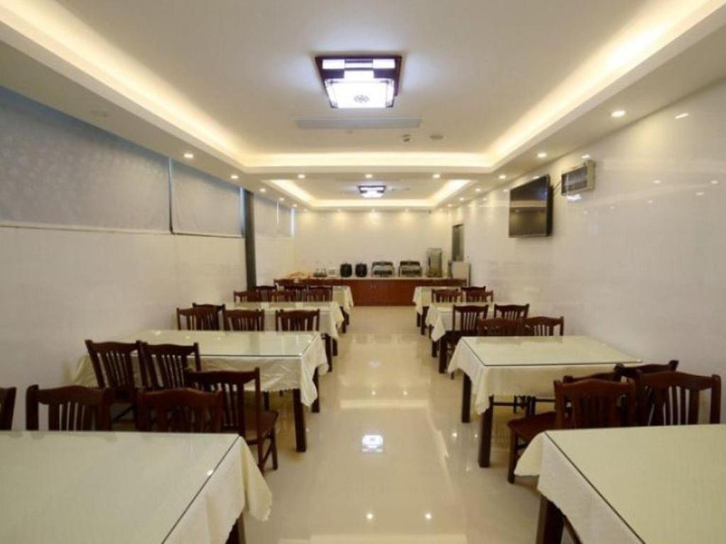 Greentree Inn Suzhou Industrial Zone Yangcheng Lake Weiting Mong Kok Express Hotel Bagian luar foto