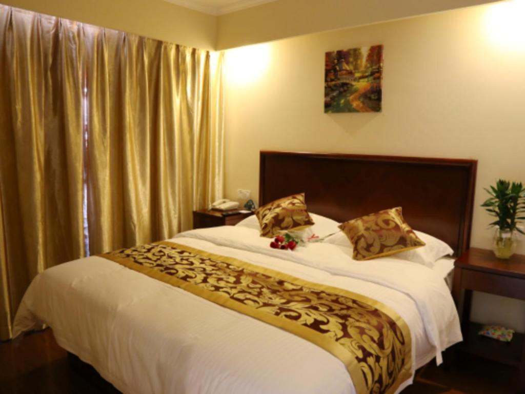 Greentree Inn Suzhou Industrial Zone Yangcheng Lake Weiting Mong Kok Express Hotel Bagian luar foto