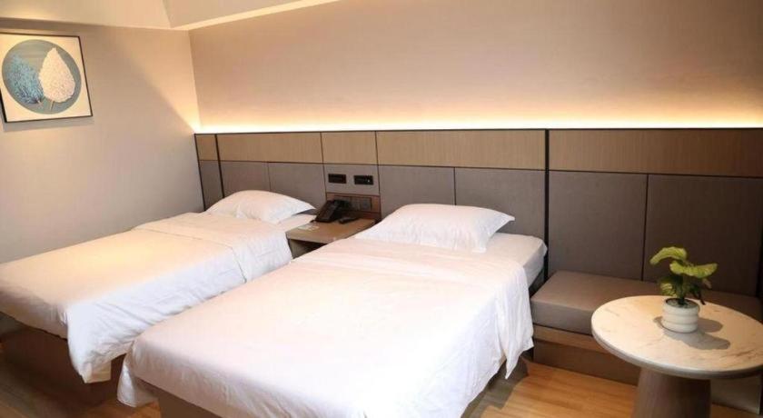 Greentree Inn Suzhou Industrial Zone Yangcheng Lake Weiting Mong Kok Express Hotel Bagian luar foto